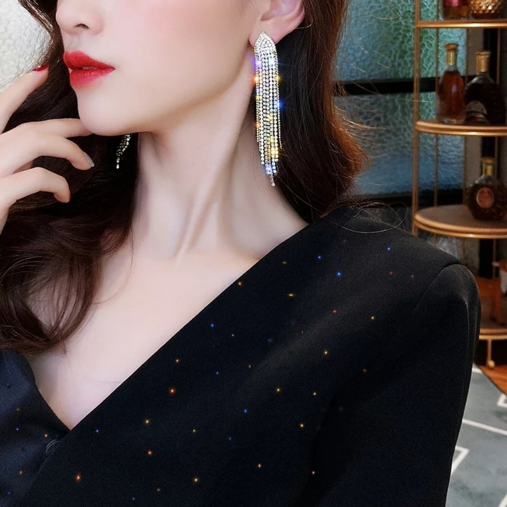 Chic Tryangle Gold Dangle Crystal Earrings - Picture 2 of 10